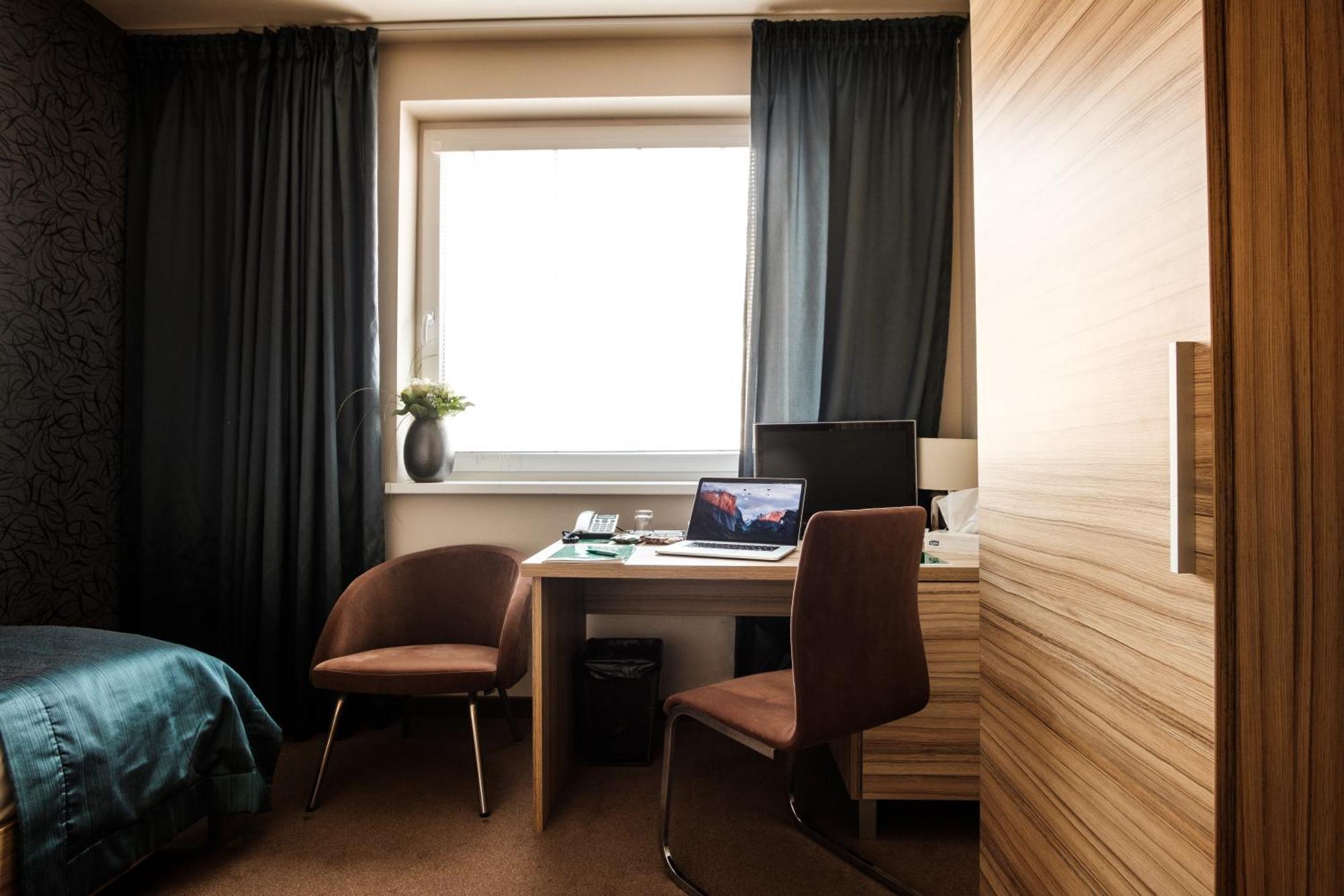Hotel Deluxe With Free Wellness And Fitness Centrum Nitra Room photo